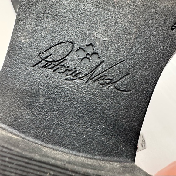 Patricia Nash Carlina Black Leather Knee-High Boots - Picture 9 of 13